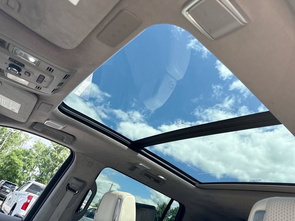 2022 Cadillac Escalade ESV Premium Luxury Platinum