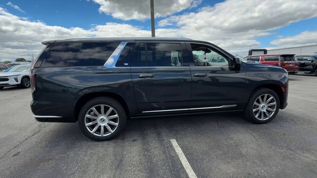 2022 Cadillac Escalade ESV Premium Luxury Platinum