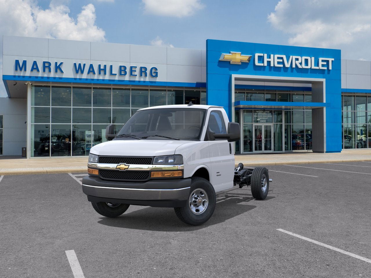 2026 Chevrolet Express Cutaway 3500 1WT