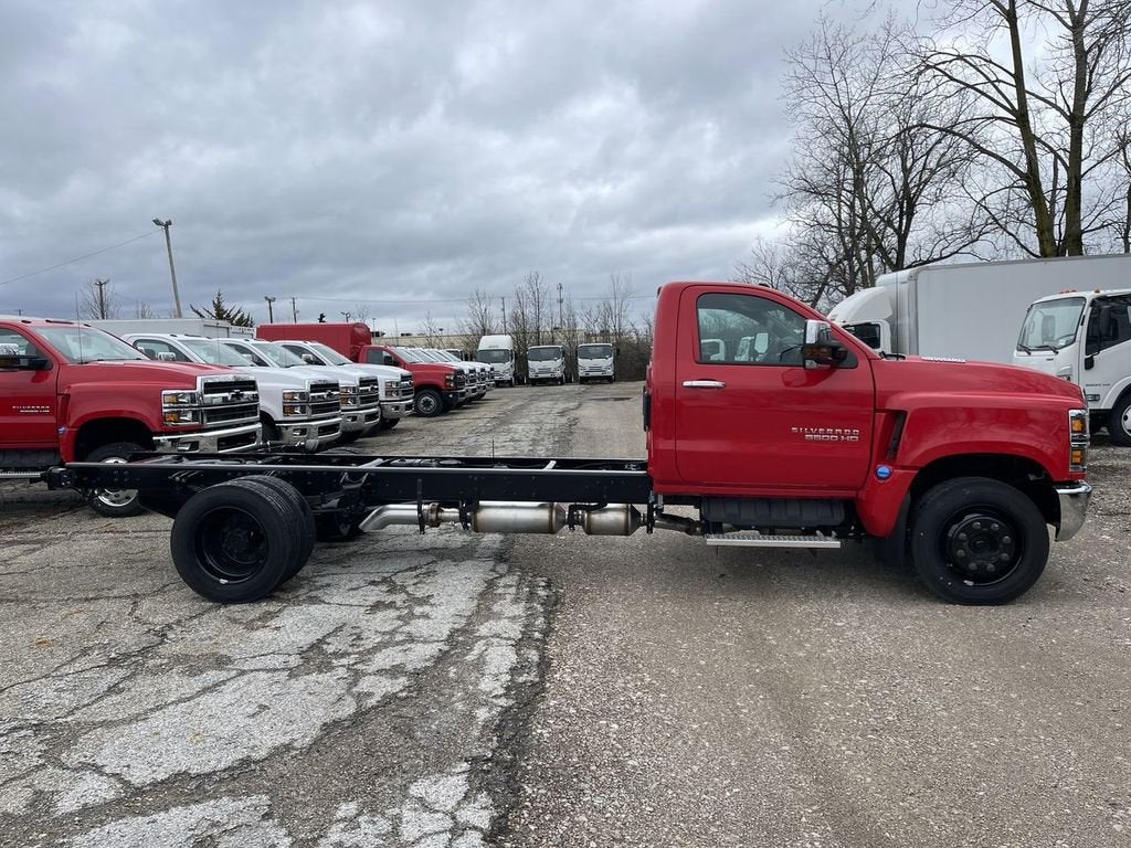 2024 Chevrolet Silverado 5500 HD Work Truck