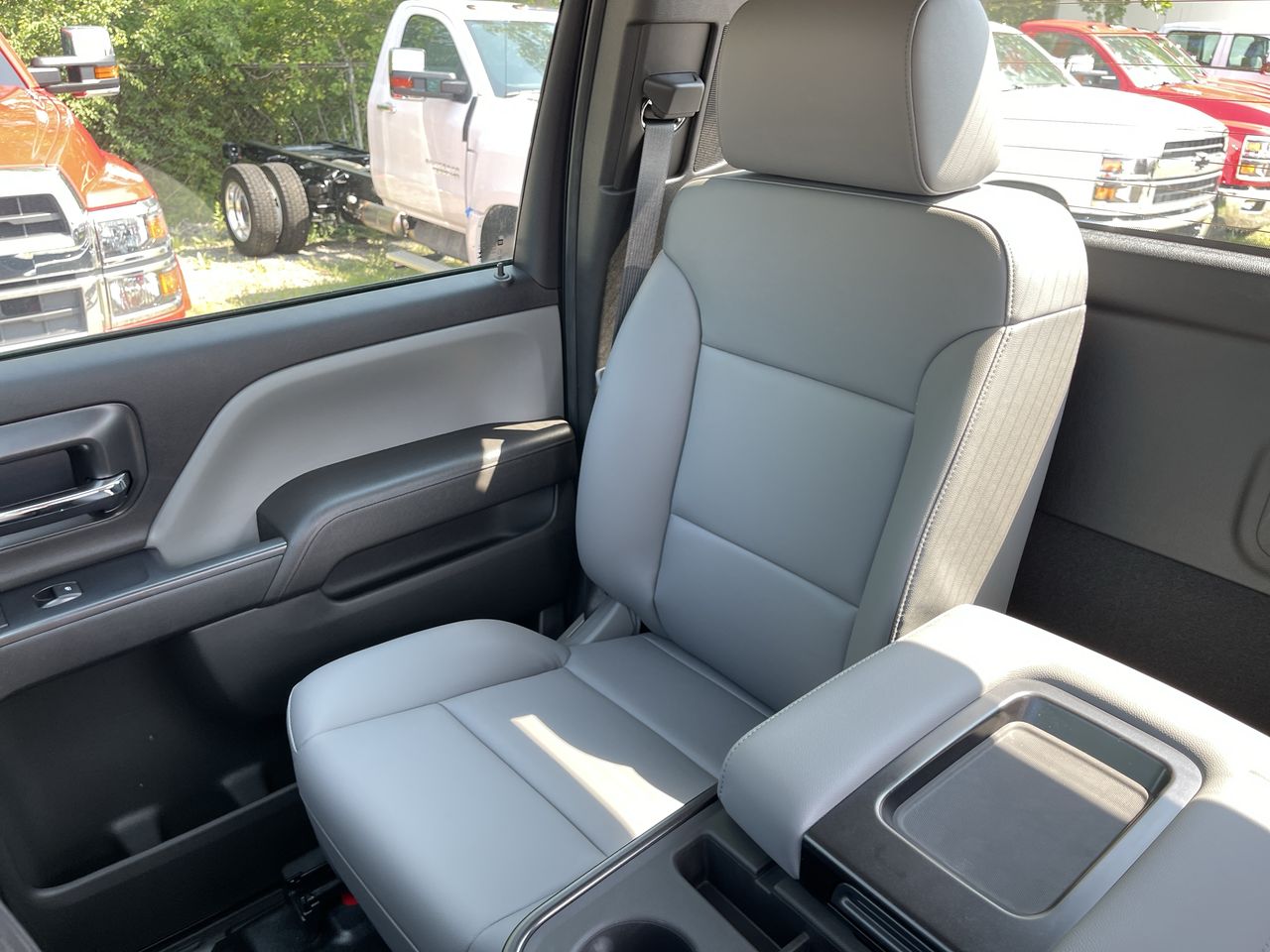 2024 Chevrolet Silverado 6500 HD Work Truck