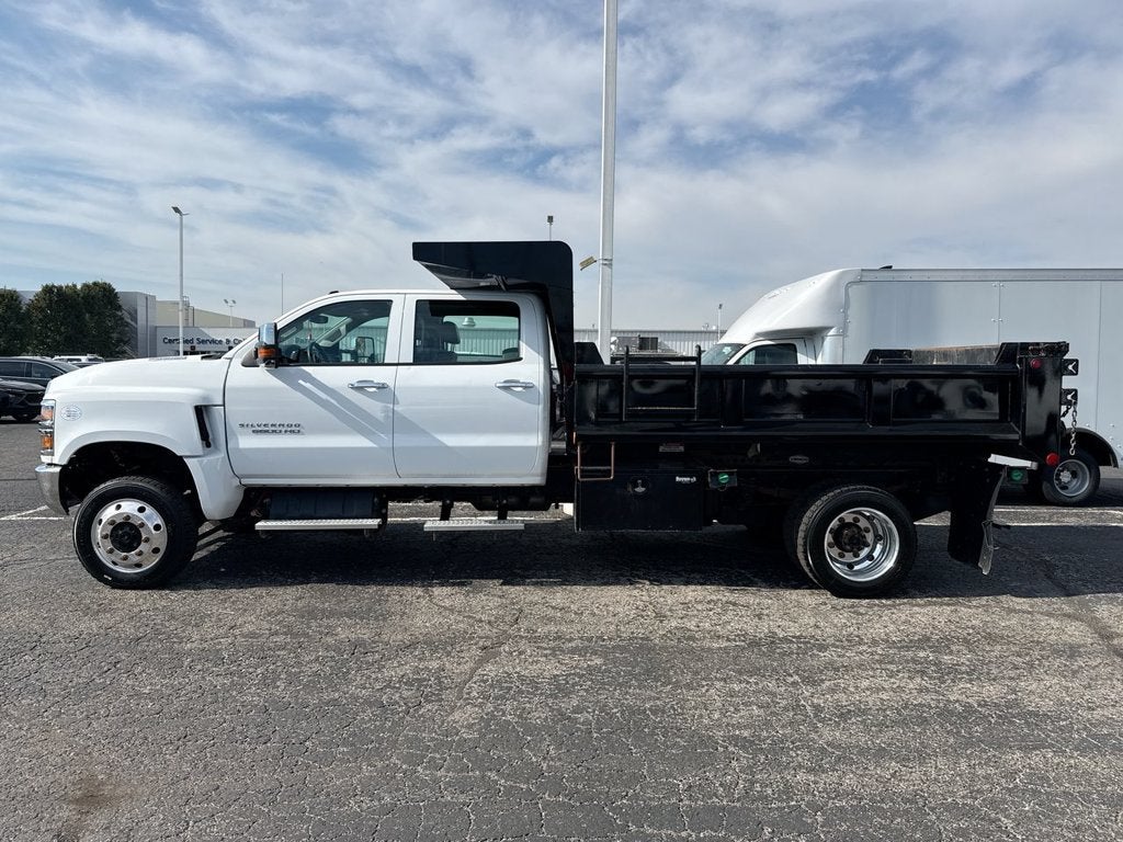 2022 Chevrolet Silverado 5500 HD Work Truck