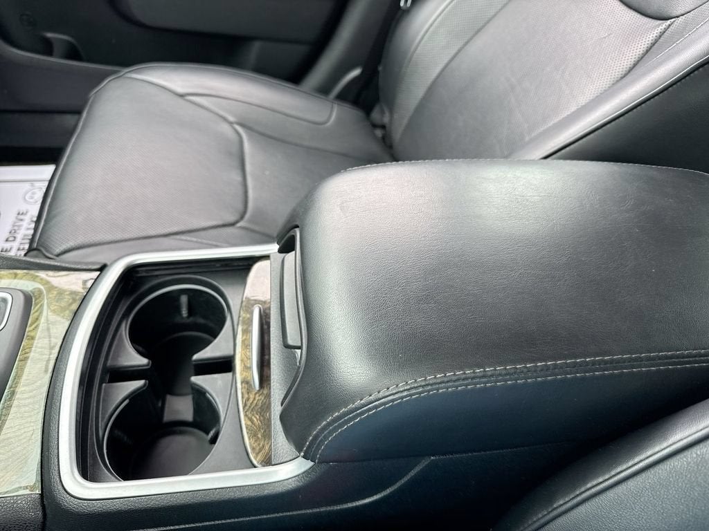 2015 Chrysler 300C 300C