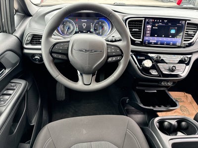 2023 Chrysler Pacifica Touring