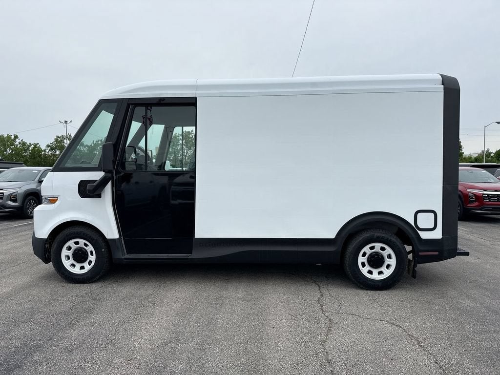 Used 2024 Chevrolet BrightDrop Zevo 400 with VIN 2G5ZJ2TY9R9102263 for sale in Columbus, OH