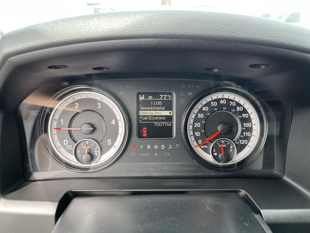2018 RAM 3500 Tradesman Crew Cab 4x4 8' Box