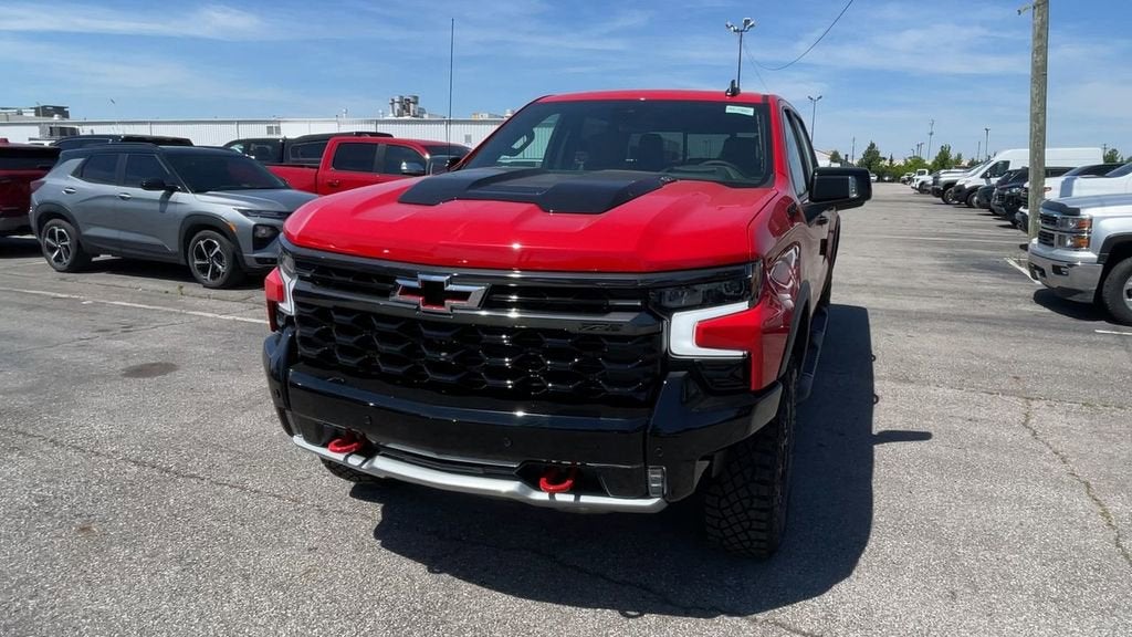 2026 Chevrolet Silverado 1500 ZR2 - Photo 5