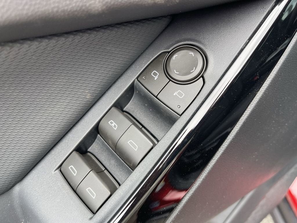 2026 Chevrolet Equinox LT - Photo 13