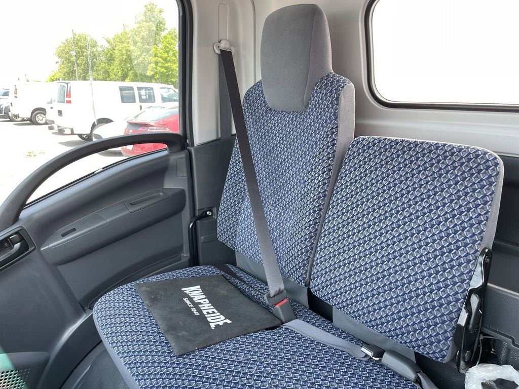 2024 Chevrolet Low Cab Forward 5500 XG 2WD Reg Cab 176