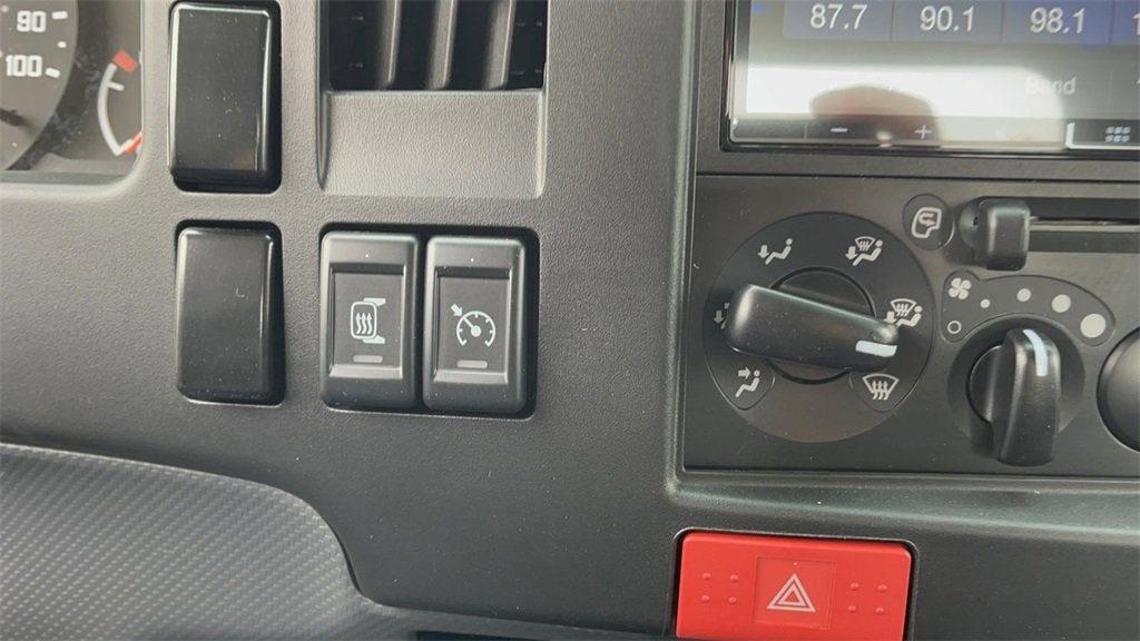 2024 Chevrolet Low Cab Forward 5500 XG 5500