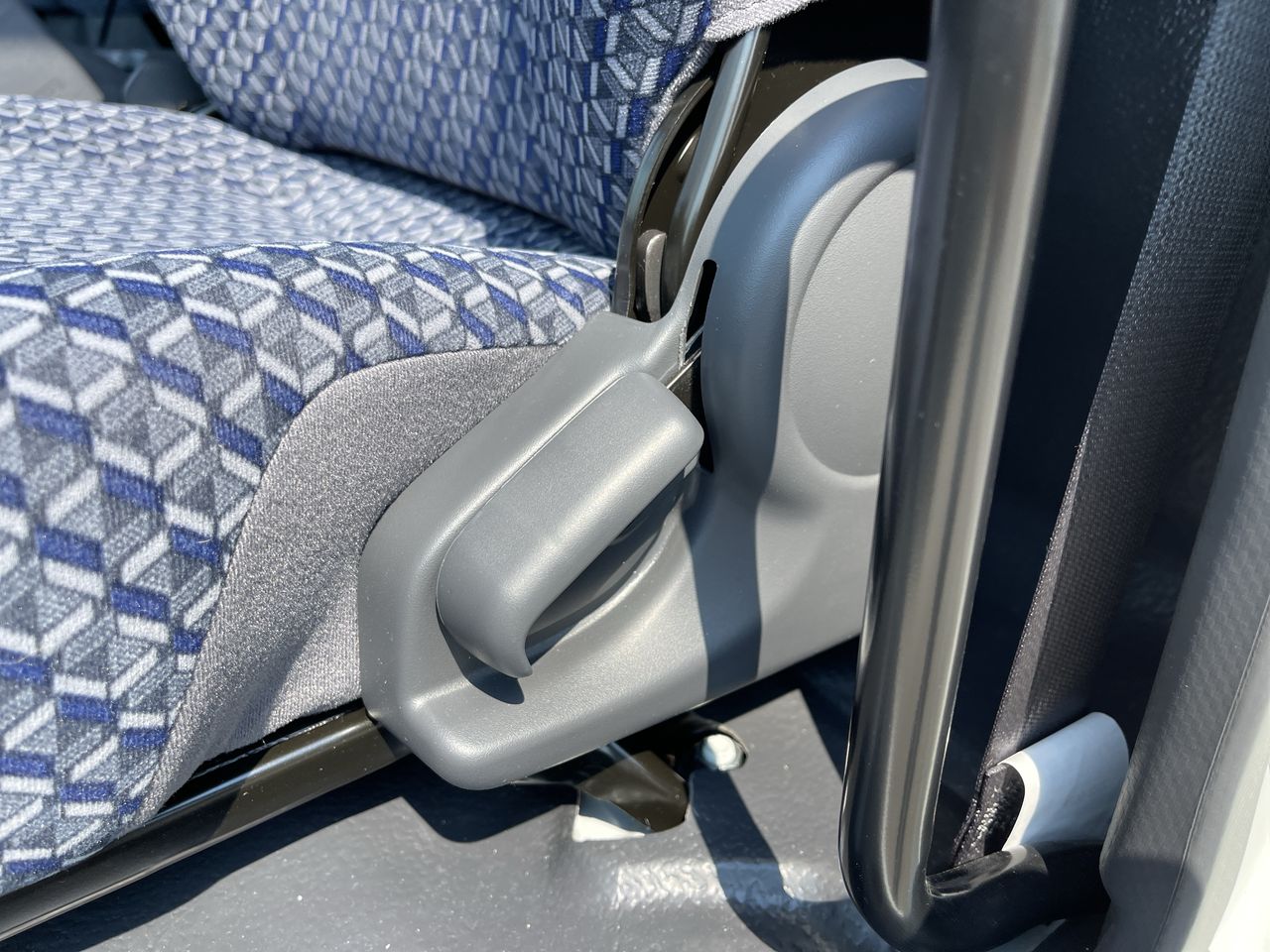 2024 Chevrolet Low Cab Forward 5500 XG 2WD Reg Cab 176