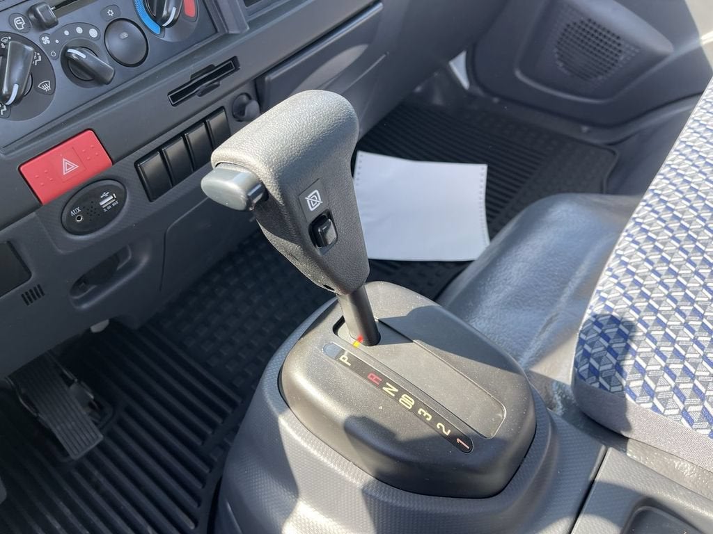 2024 Chevrolet Low Cab Forward 5500 XG 5500
