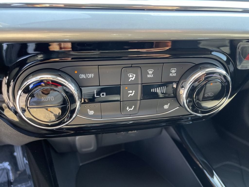 2026 Chevrolet Trax LT - Photo 18