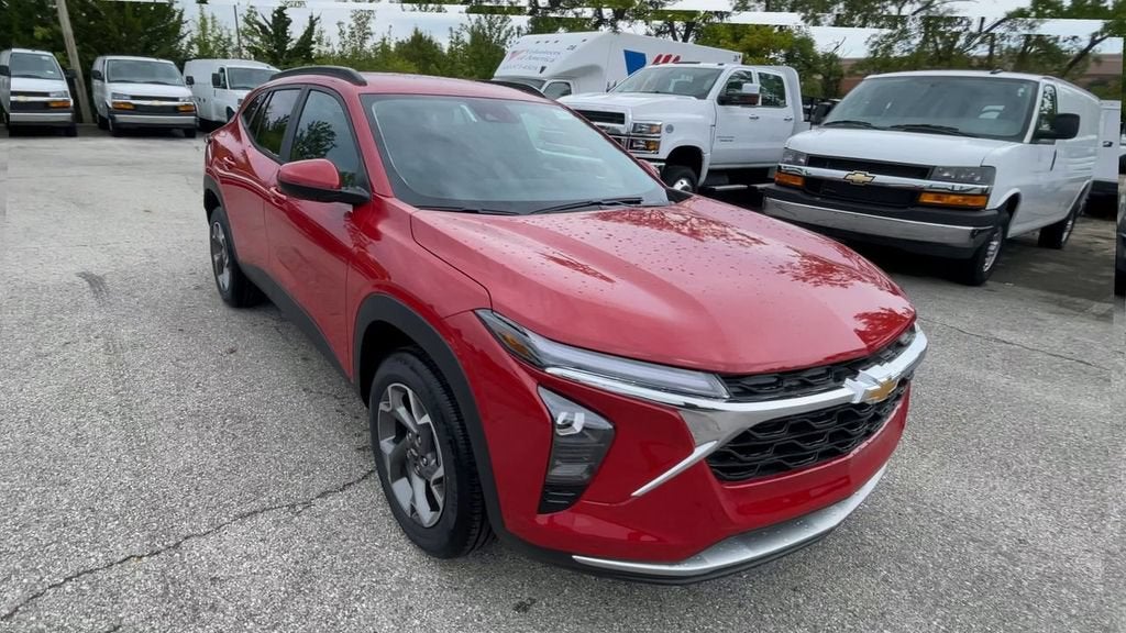 2026 Chevrolet Trax LT photo 4