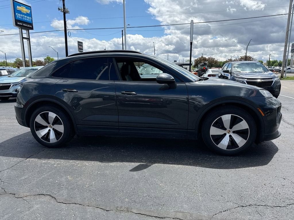2024 Porsche Macan Electric 4