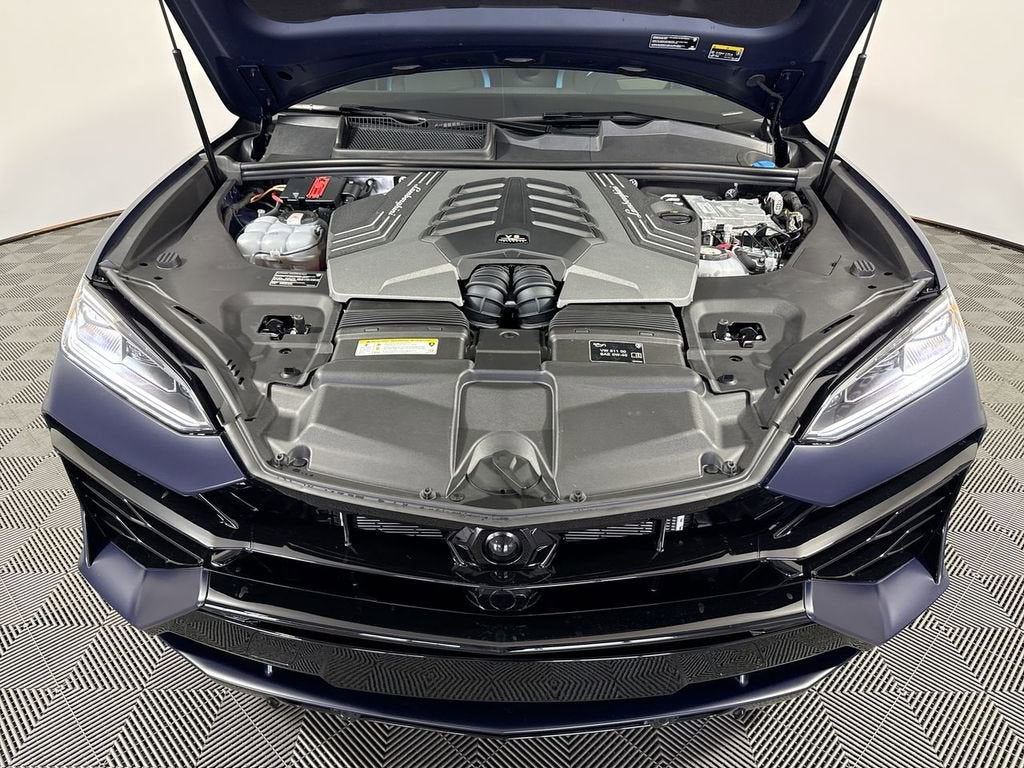 2025 Lamborghini Urus SE