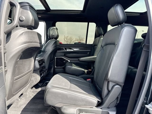 2022 Jeep Wagoneer Series III 4x4