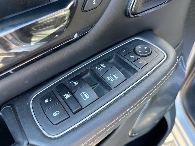 2023 RAM 1500 Limited Crew Cab 4x4 5'7" Box