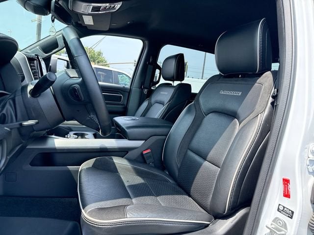 2023 RAM 1500 Laramie Crew Cab 4x4 5'7" Box