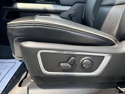 2023 RAM 1500 Laramie Crew Cab 4x4 5'7" Box
