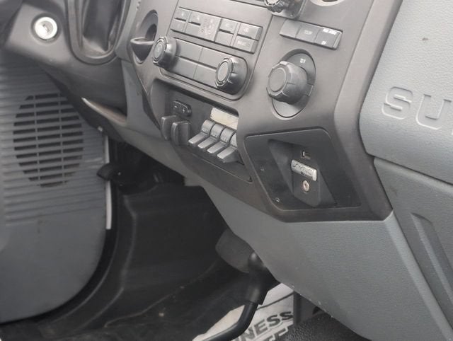 2013 Ford Super Duty F-350 DRW XL