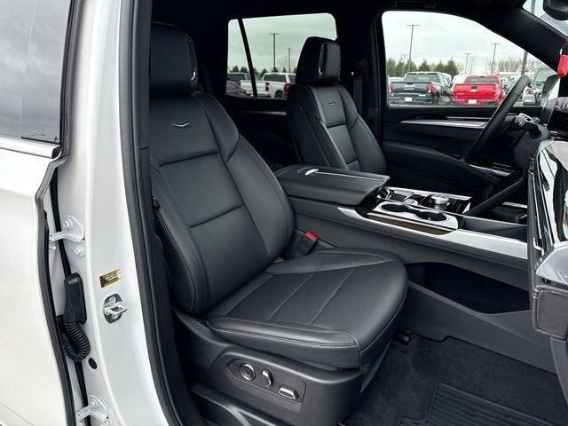 2025 Cadillac Escalade Luxury