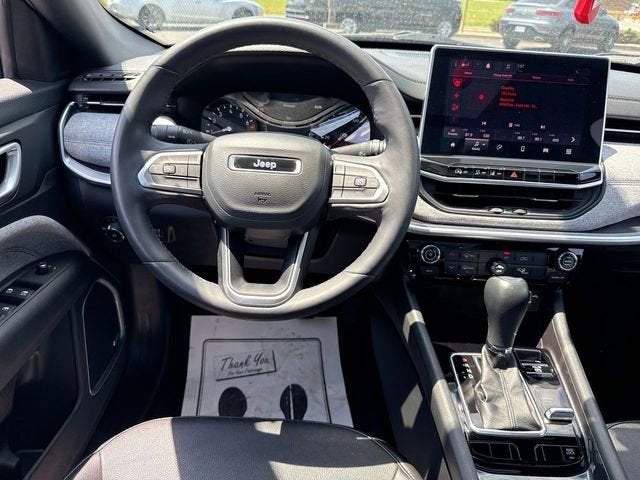 2023 Jeep Compass Latitude Lux