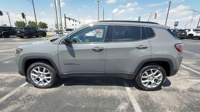 2023 Jeep Compass Latitude Lux