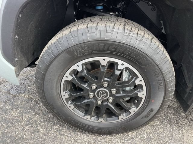 2024 Toyota Tundra 4WD SR5