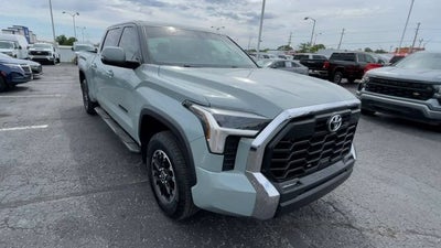 2024 Toyota Tundra 4WD SR5