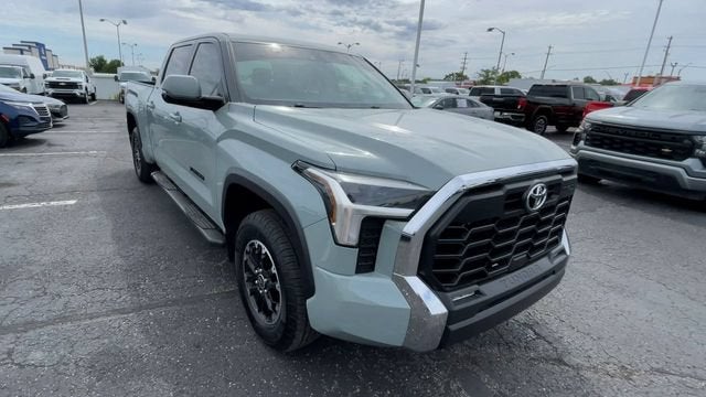 2024 Toyota Tundra 4WD SR5
