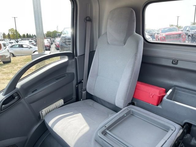 2021 Isuzu NRR NA