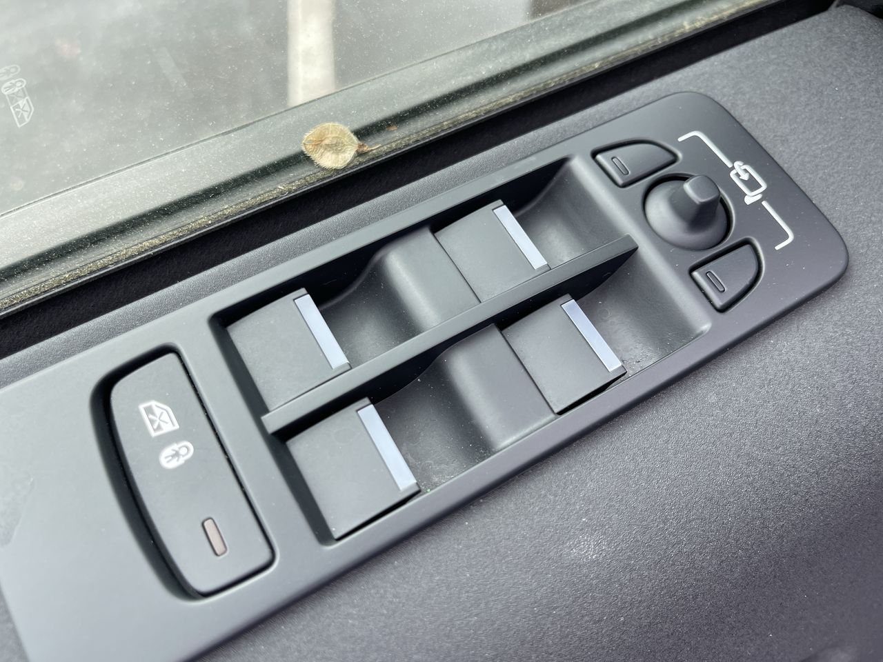 2023 Land Rover Discovery Sport S