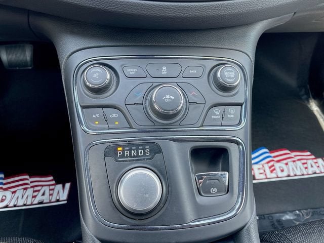 2016 Chrysler 200 S