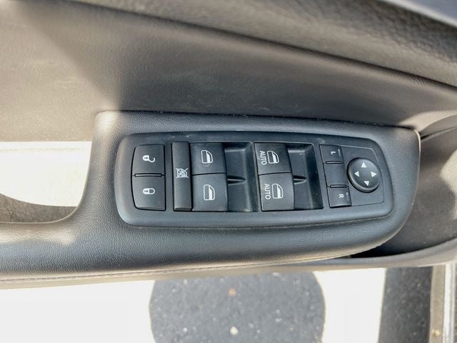 2016 Chrysler 200 S