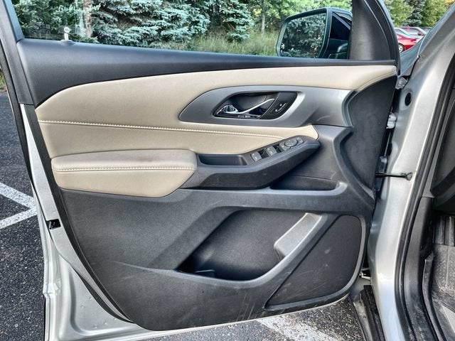 2022 Chevrolet Traverse LS