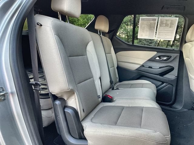 2022 Chevrolet Traverse LS