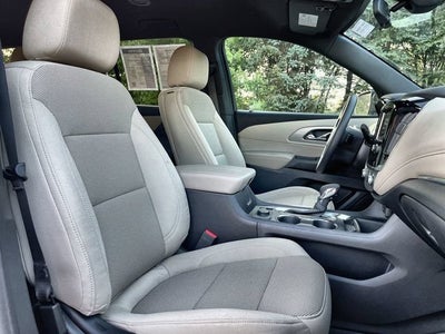 2022 Chevrolet Traverse LS