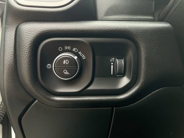 2025 RAM 2500 Tradesman Crew Cab 4x4 8' Box