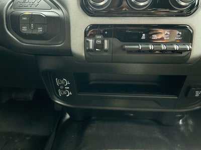 2025 RAM 2500 Tradesman Crew Cab 4x4 8' Box