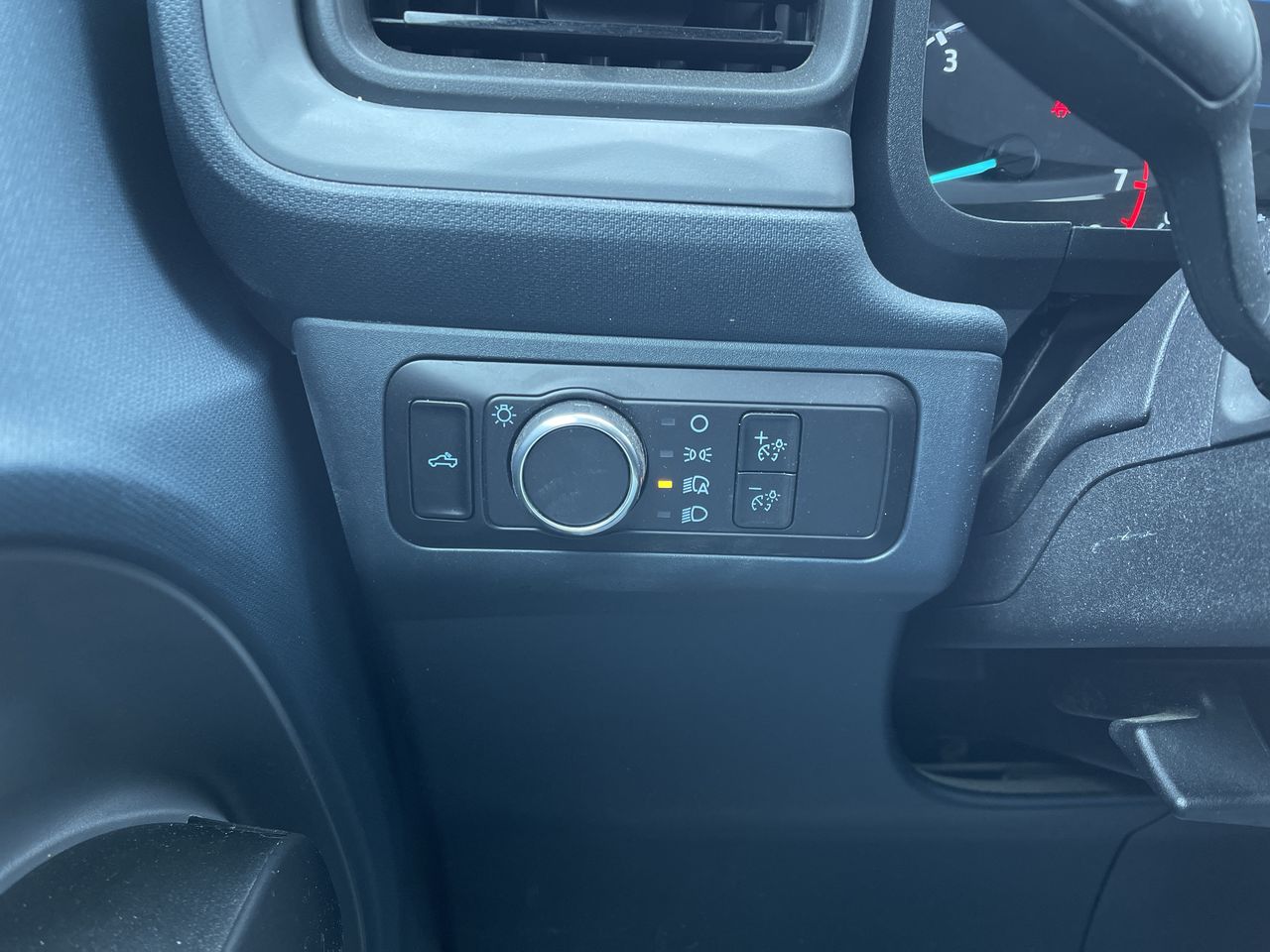 2022 Ford Maverick XL