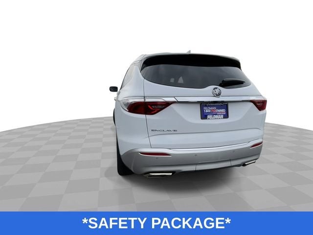 2024 Buick Enclave Essence