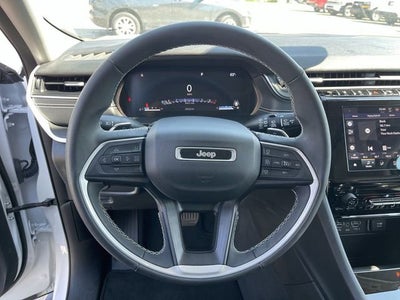 2023 Jeep Grand Cherokee L Laredo 4x4