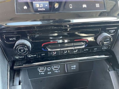 2023 Jeep Grand Cherokee L Laredo 4x4