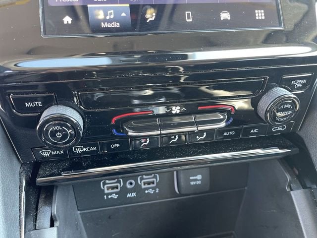 2023 Jeep Grand Cherokee L Laredo 4x4