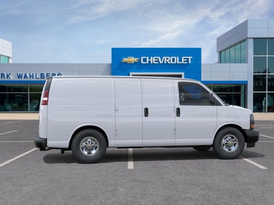 2025 Chevrolet Express Cargo WT