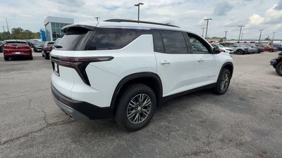 2025 Chevrolet Traverse LT