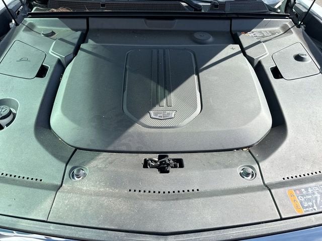 2024 Cadillac LYRIQ Sport 2