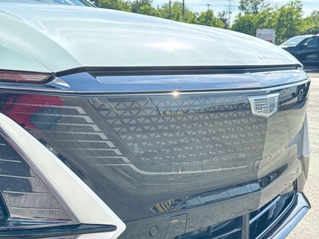 2024 Cadillac LYRIQ Sport 2