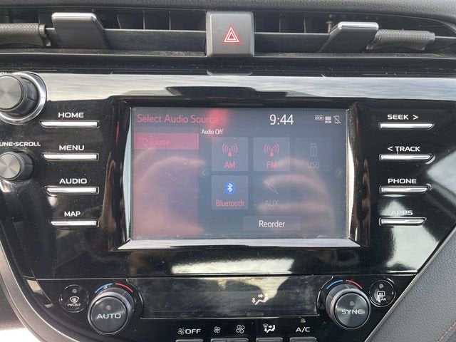 2019 Toyota Camry Hybrid LE